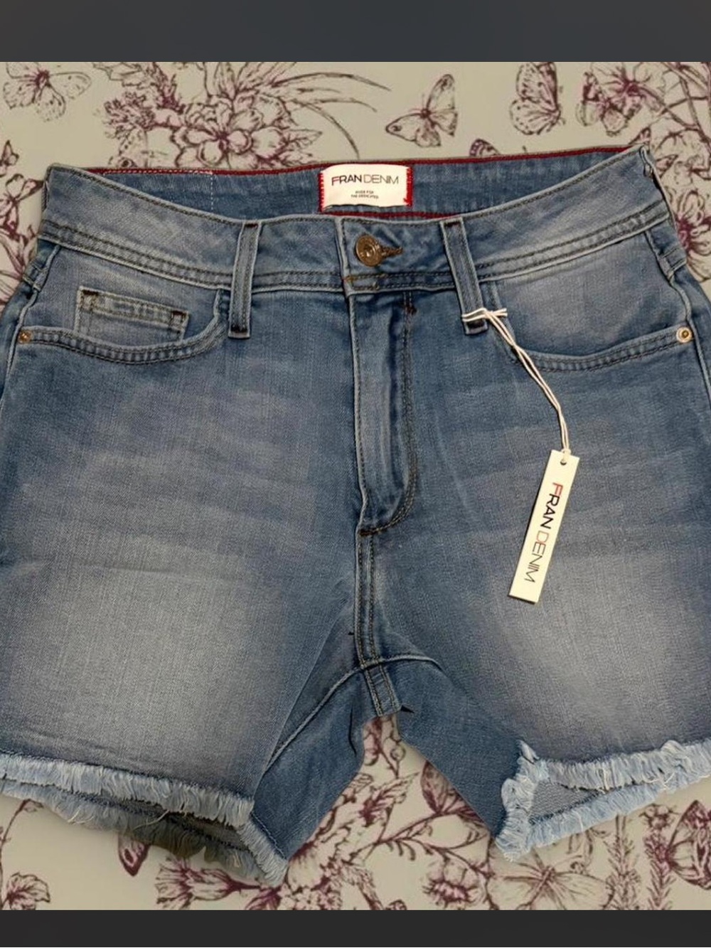 NWT Fran Denim "Lauren" Athletic Fit Shorts Size 26